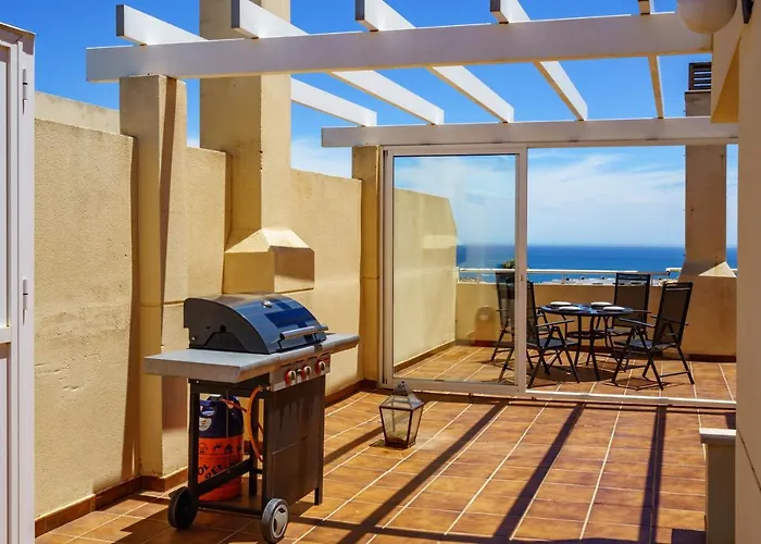 Spacious Castillo Sohail Penthouse With Jacuzzi By Costarentals - Ref 12