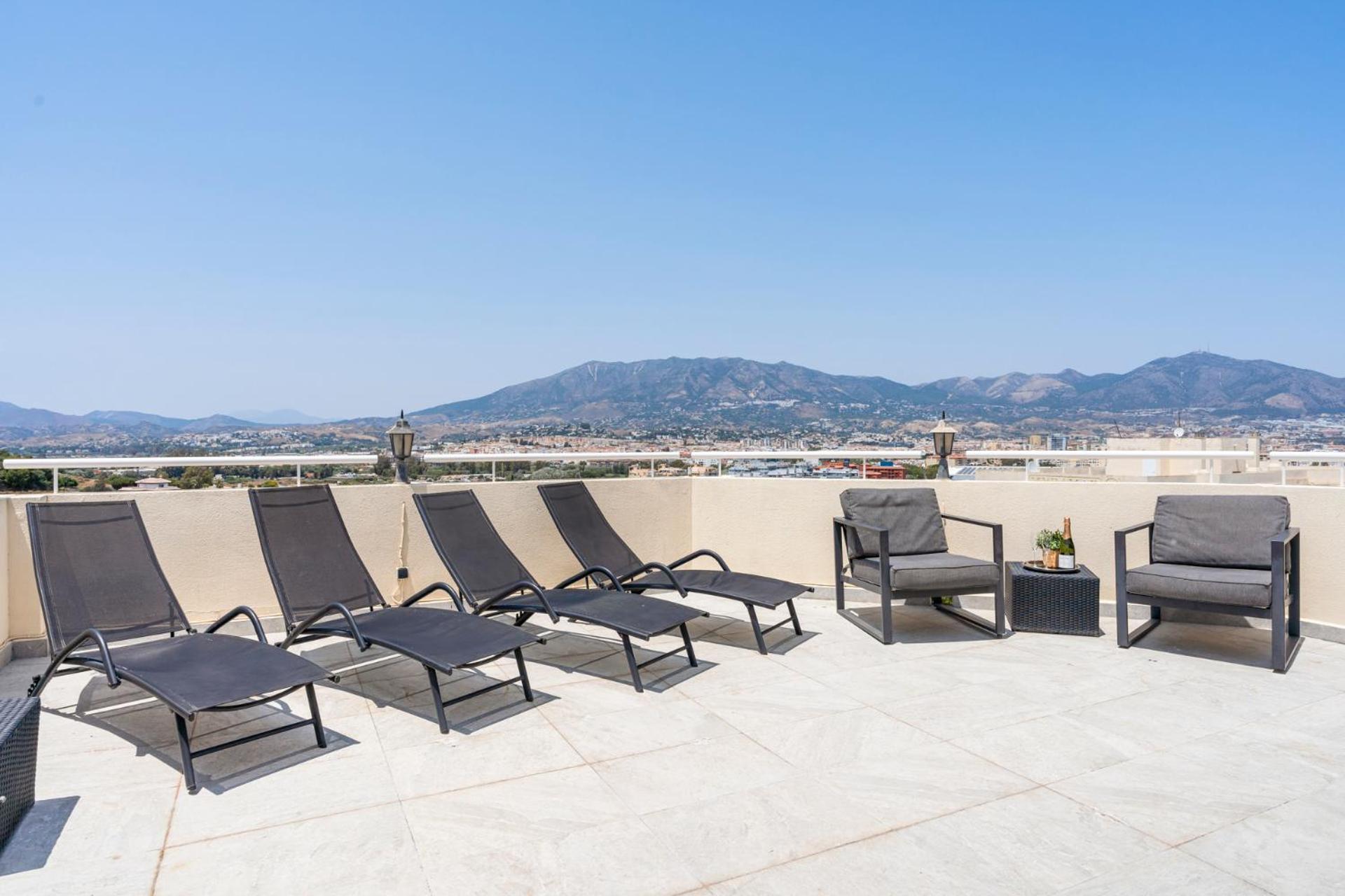 Appartement Spacious Castillo Sohail Penthouse With Jacuzzi By Costarentals - Ref 12 *