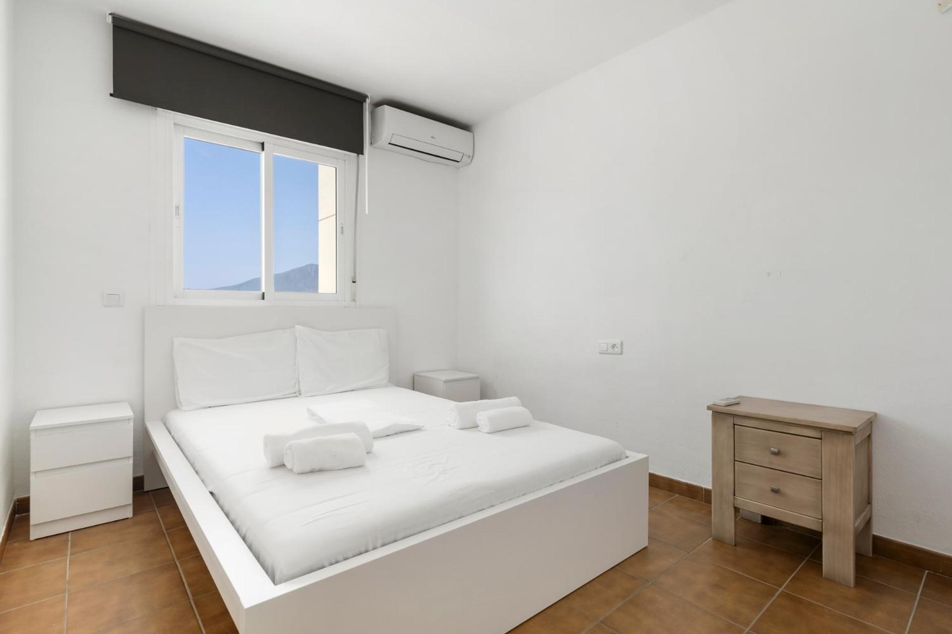 Spacious Castillo Sohail Penthouse With Jacuzzi By Costarentals - Ref 12 Appartement Fuengirola